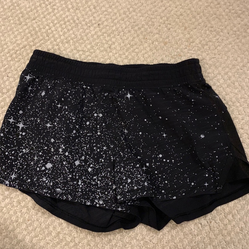 ivivva black shorts with stars